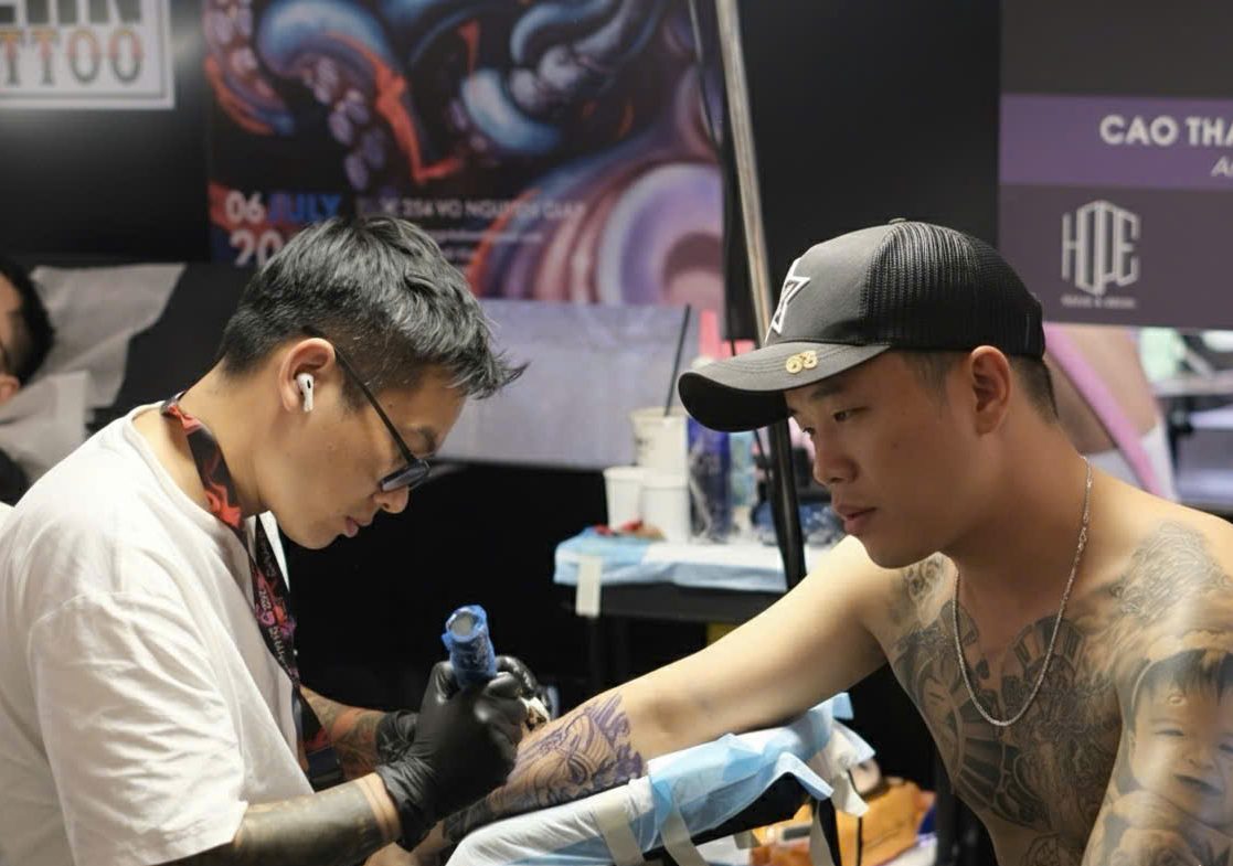 Artist Cao Thanh Hop